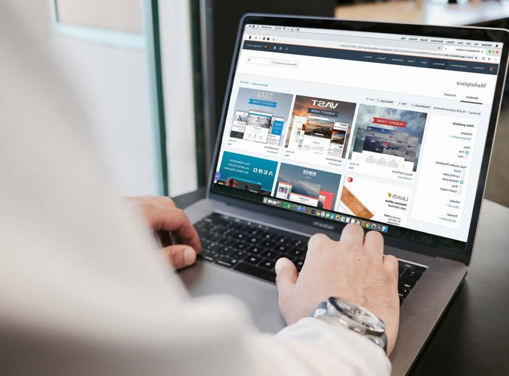 Common Laptop Display & Charging Issues: Fixing Black Lines, Dead Pixels & More