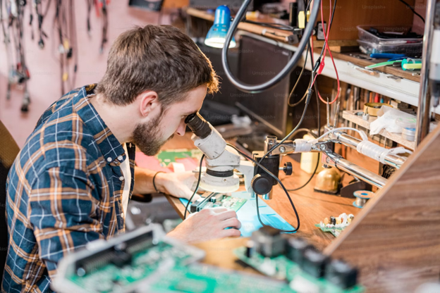 The Ultimate Guide to Repairing Laptops and Computers The Ultimate Guide to Repairing Laptops and Computers